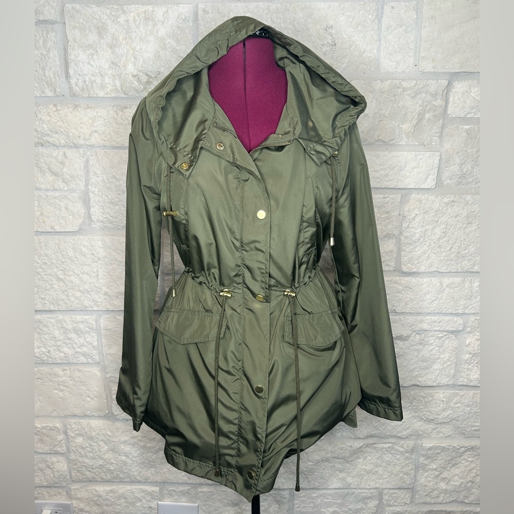 Merona Women’s Olive Green Utility Jacket Size Large. Full Zip Water Resistant